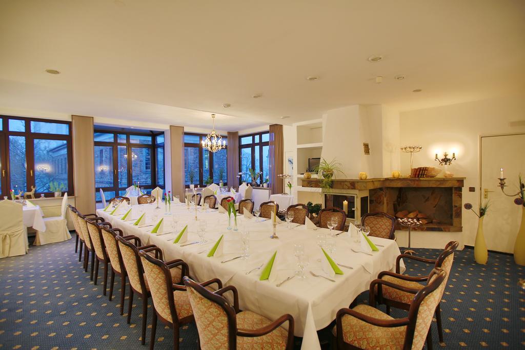 Hotel Am Peterstor Монтабаур Экстерьер фото